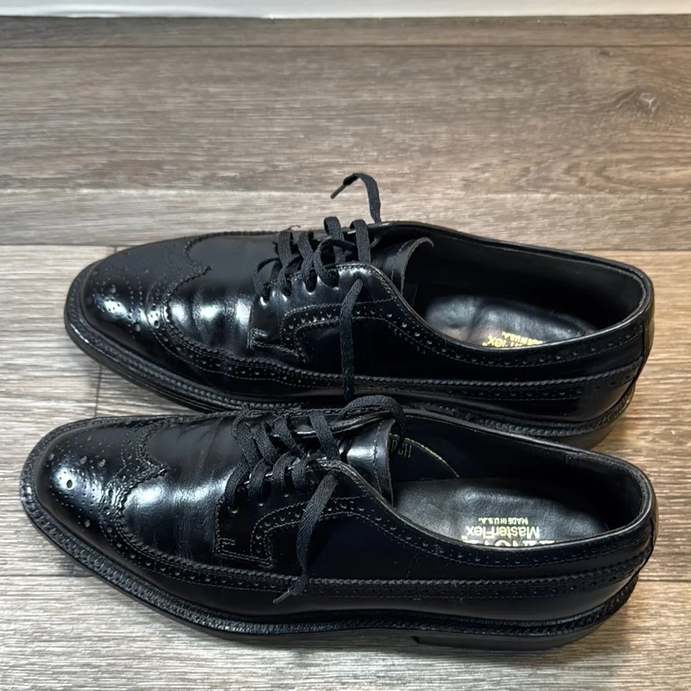 Hanover Black Leather Men's Dress Shoes men’s size 8 (s43)